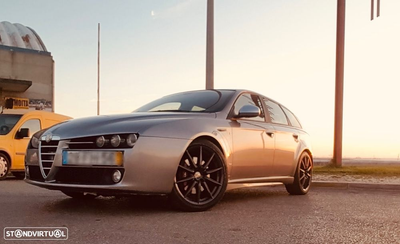 Alfa Romeo 159 Sportwagon 1.9 JTDm 16V TI 280