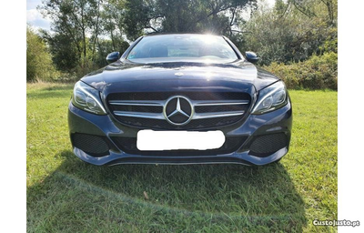 Mercedes-Benz C 220 D Avantguarde+ com 170Cv com 87.000 Kms 1º Mão