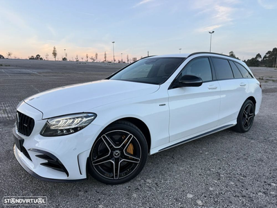 Mercedes-Benz C 300 de AMG Line