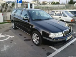 Skoda Octavia 1.6 Impecável