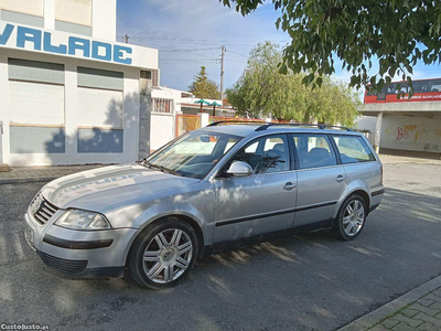 VW Passat 1.9tdi de 130cv Trendiline