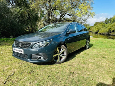 Peugeot 308 1.5 BlueHDi Allure Pack