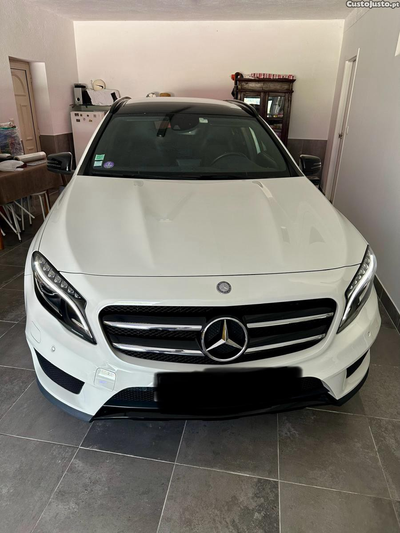 Mercedes-Benz GLA 250 250