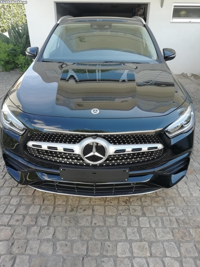 Mercedes-Benz GLA 250 AMG Line