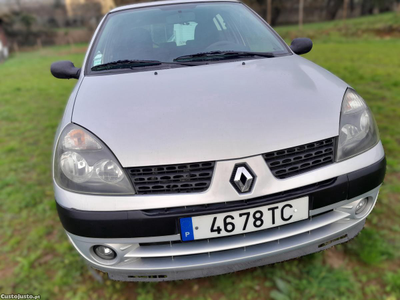 Renault Clio B