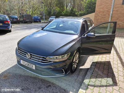 Volkswagen Passat Variant 1.6, Cx. A., 218 CV