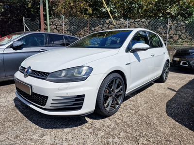 VW Golf VII GTD 2.0 TDI 184CV