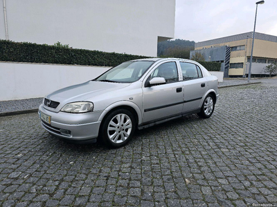 Opel Astra 1.4 16v