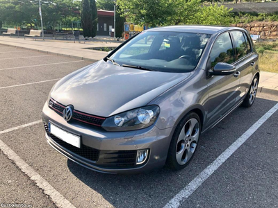 VW Golf 2.0 TSI 210cv GTI