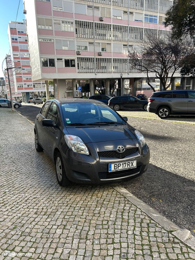 Toyota Yaris 1.0 VVT-i AC Manual