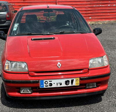 Renault Clio Bacara