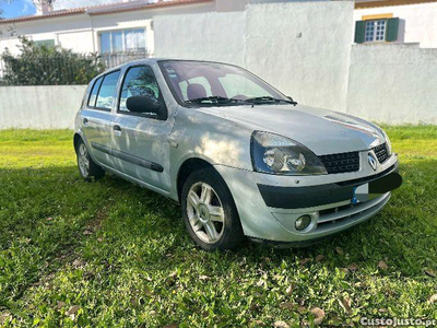 Renault Clio excelente