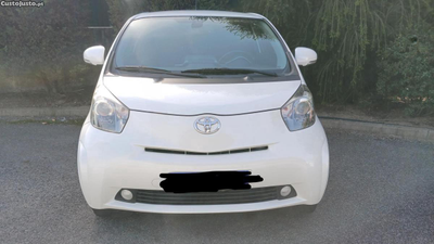 Toyota iQ 1.0 VVT-I