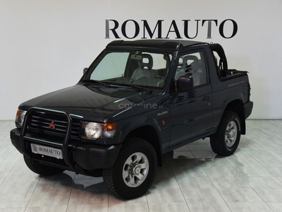 Mitsubishi Pajero 2.5 TD GL Canvas Top