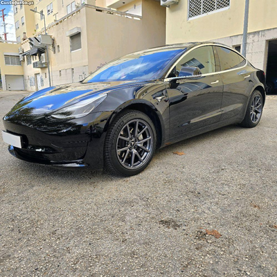 Tesla Model 3 Standard Range Plus