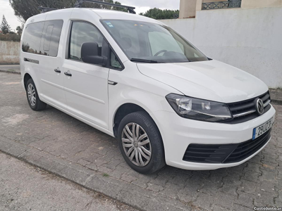 VW Caddy 2.0 Tdi Maxi extra 5lug bluemotion 18