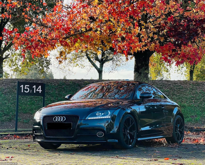 Audi TT 2.0 TFSI QUATTRO SLINE