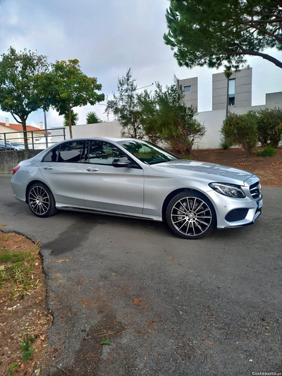 Mercedes-Benz C 250 D 4MATIC Kit AMG Line