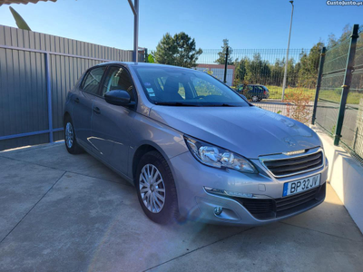 Peugeot 308 1.2VTI Access