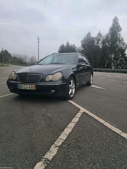 Mercedes-Benz C 220 2.200 143cv