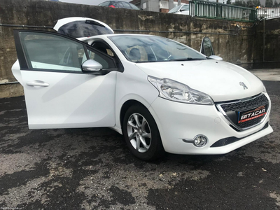 Peugeot 208 1.4 HDi Active