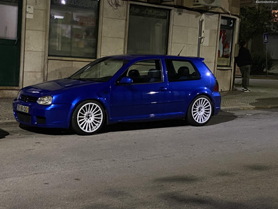 VW Golf 130cv