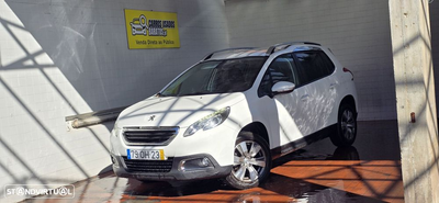 Peugeot 2008 1.2 VTi Active