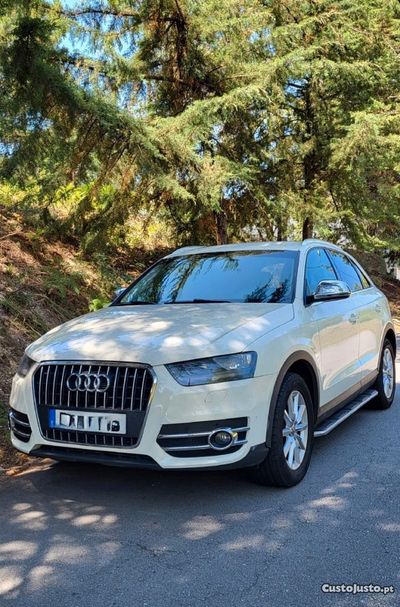 Audi Q3 2.0tdi 140cv s line