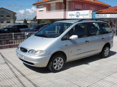 Ford Galaxy 1.9 TDi GLX 7 Lug.