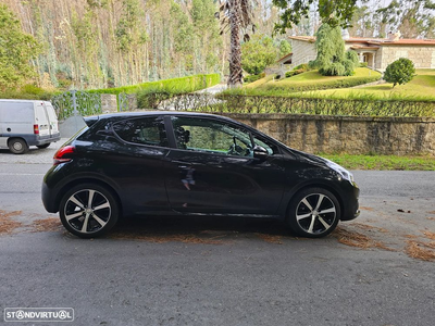 Peugeot 208 e-HDi 92 Stop&Start Allure