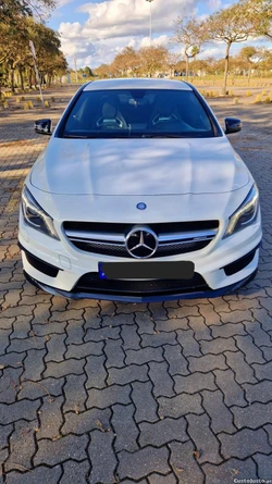 Mercedes-Benz CLA 45 AMG 4MATIC