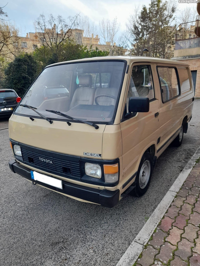 Toyota HiAce LH51