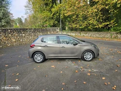 Peugeot 208 1.6 BlueHDi Style