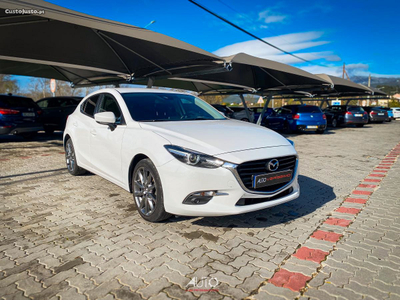 Mazda 3 SkyActiv-D Sport Line