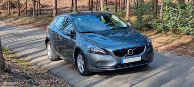 Volvo V40 2.0 D2