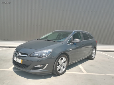 Opel Astra Sport tourer Cosmo