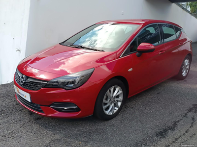 Opel Astra 1.2 Turbo Elegance