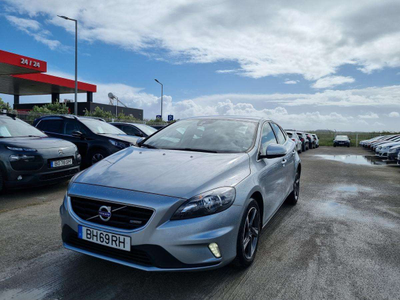 Volvo V40 2.0 D4 R-Design