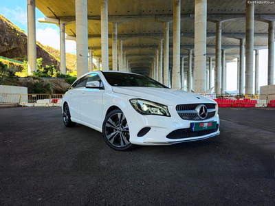 Mercedes-Benz CLA 200 200D Shooting Brake Urban