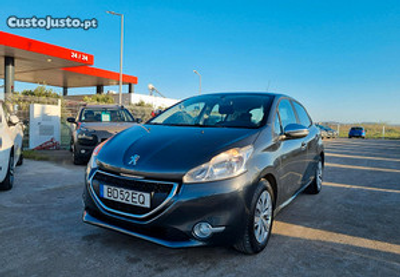 Peugeot 208 1.4 HDi