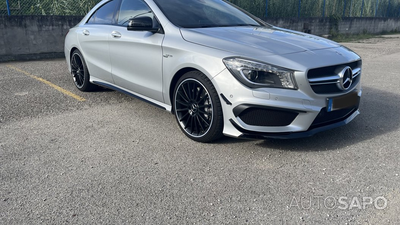 Mercedes-Benz Classe CLA 45 AMG 4-Matic de 2015