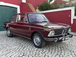 BMW 2002 Farois Redondos