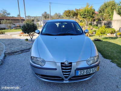 Alfa Romeo 147 1.9 JTD 16V Distinctive