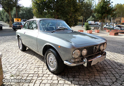 Alfa Romeo GTV 2000 Bertone