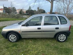 Opel Corsa B ano 2000