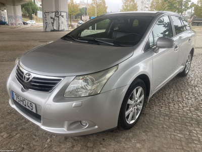 Toyota Avensis 2.0 D4 D Exclusive