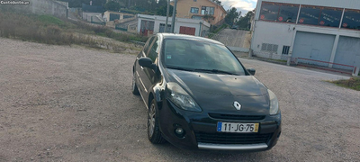 Renault Clio 1.5 dci 5 lugares