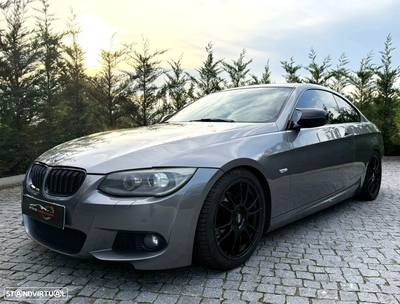 BMW 320 d Coupe Edição M Auto