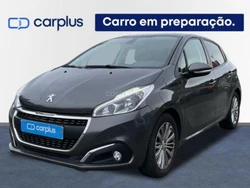 Peugeot 2008 Signature 1.2 PureTech 82 Euro 6.2