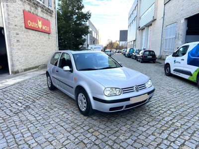 VW Golf 1.4 16V completamente novo